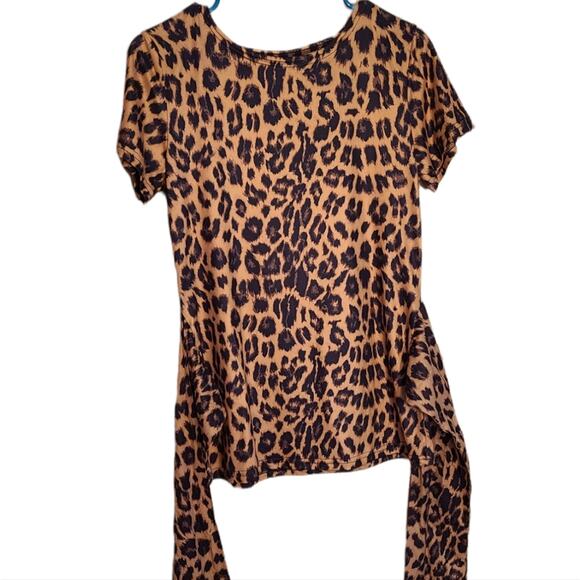 Cheetah Print top, size Small Soft & Stretchy - Picture 4 of 6